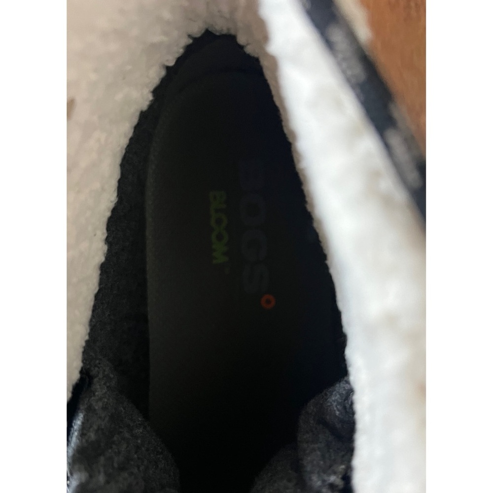 Bogs - Women's - Boots Arcata
Urban Leather... Size 10 - Picture 11 of 12